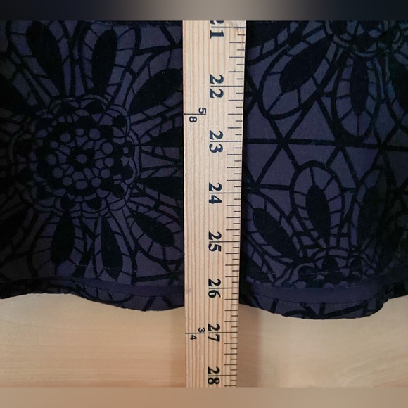 East 5th Black Velvet Floral A-Line Skirt. Vintage Velvet Floral Skirt Y2K - Picture 11 of 12